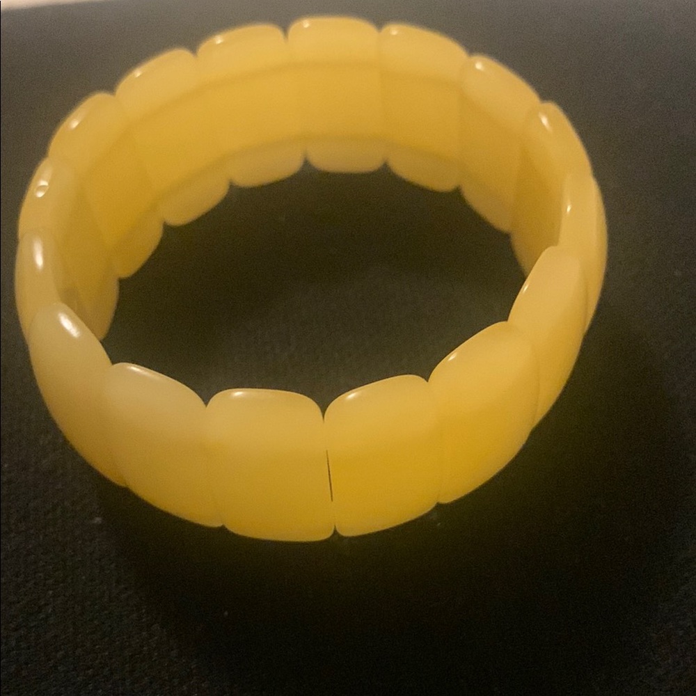 Bold Yellow Stretch Bracelet